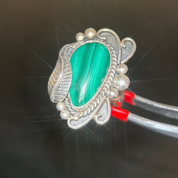 Silver Malachite Leaf Ring - Picture 5 of 7